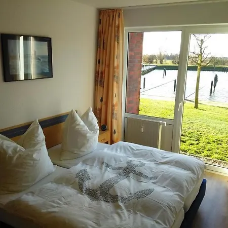 Ferienwohnung Rasmus Ueckermünde Exterior foto